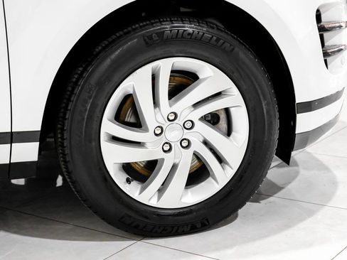 Used 2023 Land Rover Range Rover Evoque R-Dynamic S image 48