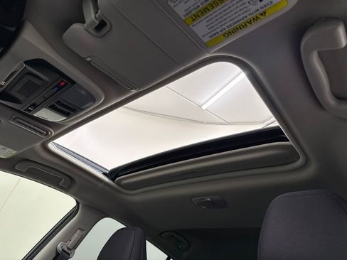 Certified 2025 Subaru Crosstrek 2.0i Premium image 23