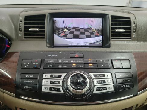 Used 2010 INFINITI M35 x w/ Technology Pkg AWD/4WD image 15