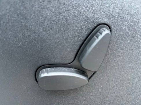 Used 2022 Ford Transit Connect XLT image 15