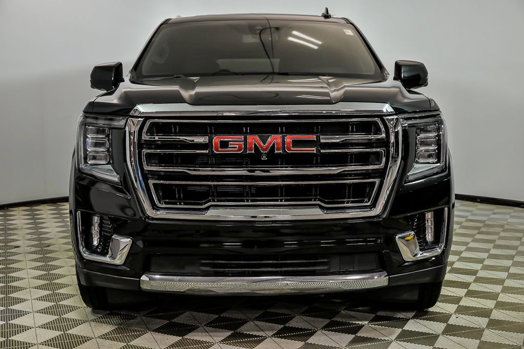 Used 2022 GMC Yukon XL SLT w/ SLT Premium Package AWD/4WD image 4
