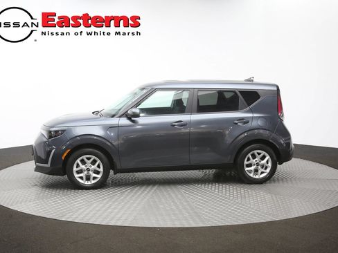 Used 2023 Kia Soul LX w/ LX Technology Package FWD image 56