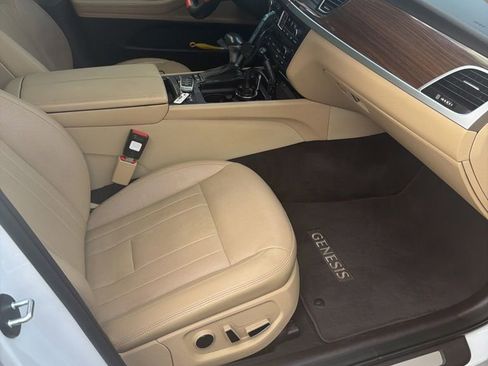 Used 2018 Genesis G80 3.8 w/ Option Group 02 RWD image 5