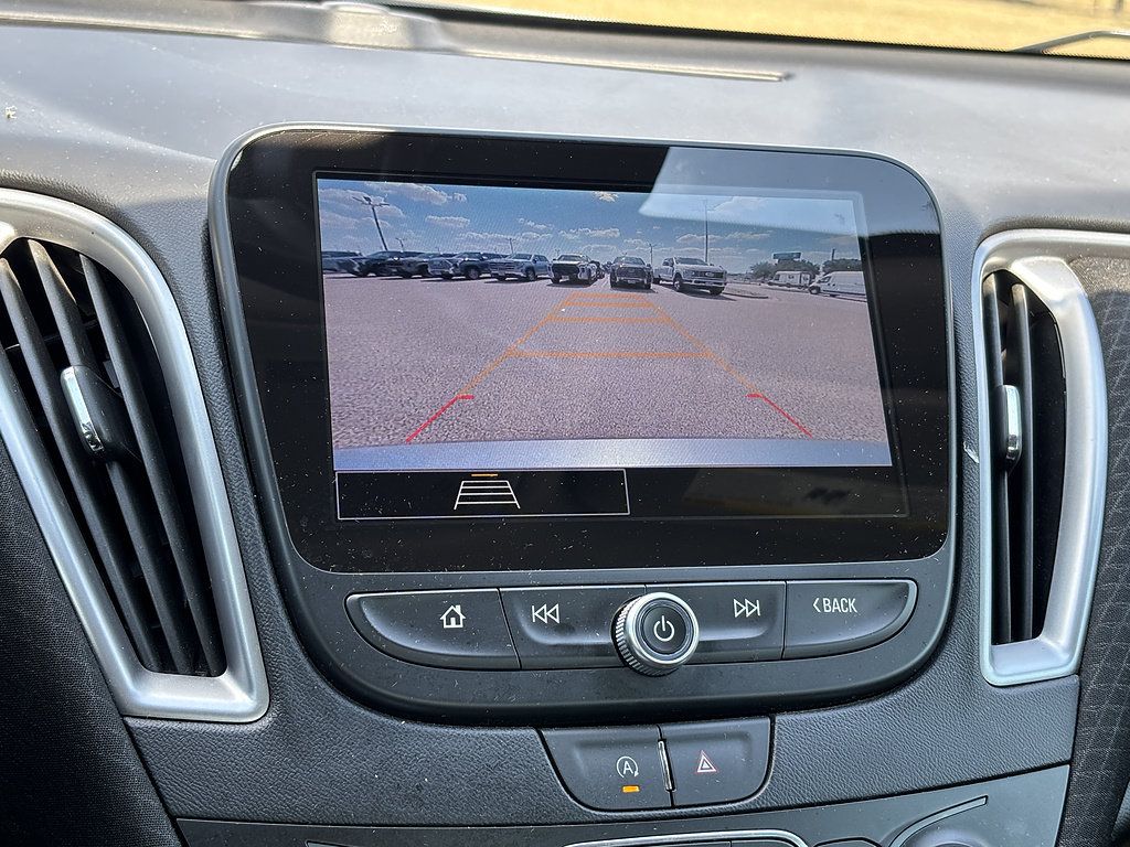 Used 2025 Chevrolet Malibu LT FWD image 20