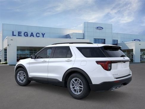 New 2026 Ford Explorer Active w/ Active Comfort Package RWD image 4