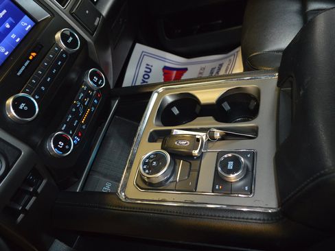 Used 2021 Ford Expedition XLT AWD/4WD image 21