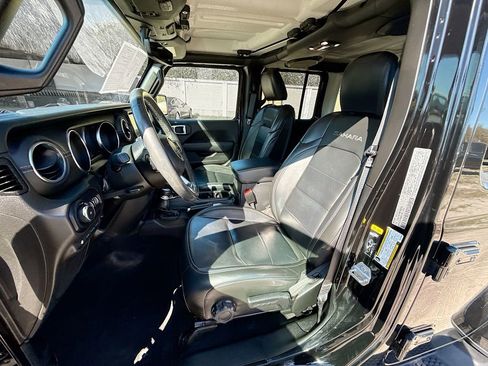 Used 2022 Jeep Wrangler Unlimited Sahara w/ Cold Weather Group image 23