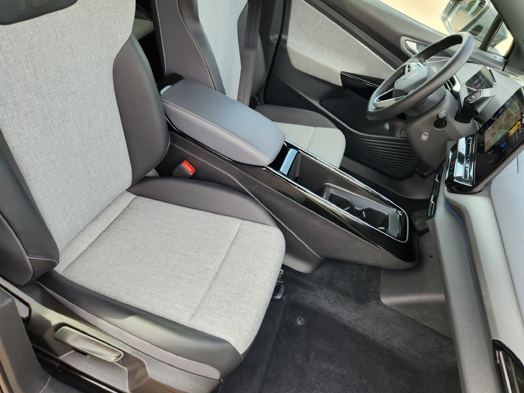 Certified 2023 Volkswagen ID.4 Pro AWD/4WD image 11