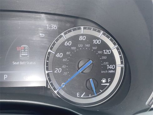 Used 2020 Toyota Highlander Platinum image 12