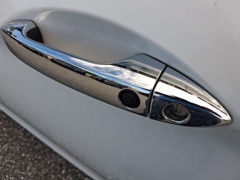 Used 2015 Honda Accord EX-L image 15