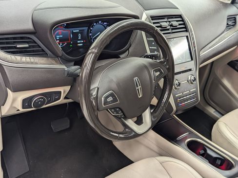 Used 2019 Lincoln MKC Reserve w/ MKC Climate Package image 3