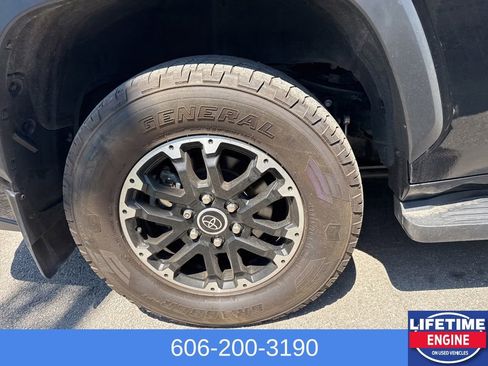 Used 2024 Toyota Sequoia 4WD image 7