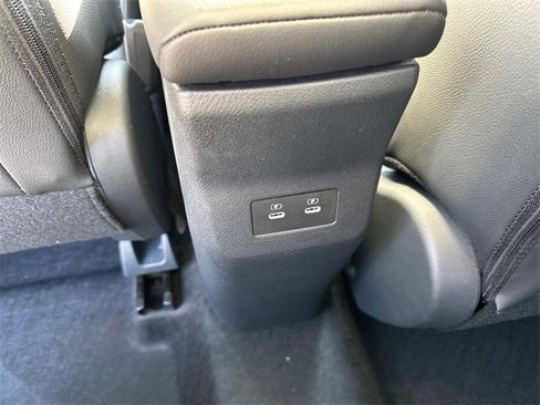 New 2026 Nissan Kicks SR image 16