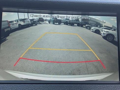 Used 2017 Kia Cadenza Technology image 14