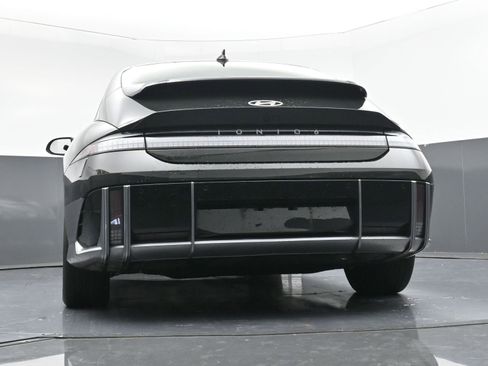 Used 2024 Hyundai Ioniq 6 SEL RWD image 29