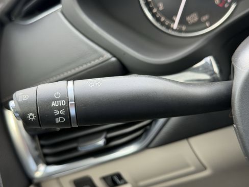 Used 2023 Cadillac XT4 Premium Luxury image 26