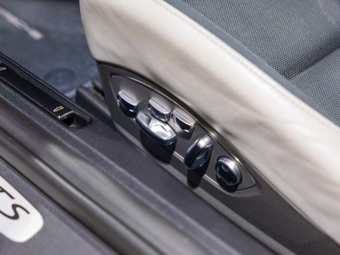 Used 2018 Porsche 718 Cayman GTS image 34