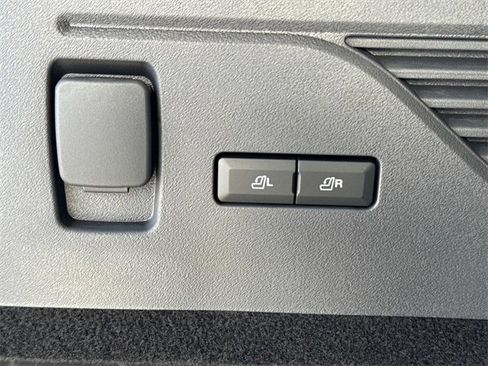 New 2026 Lincoln Nautilus Reserve image 12