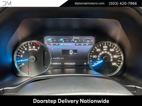 Used 2016 Ford F150 Platinum w/ Equipment Group 701A Luxury AWD/4WD image 34