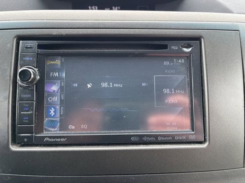 Used 2012 Toyota Sienna LE image 17