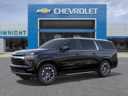 Used 2026 Chevrolet Suburban LS AWD/4WD image 2
