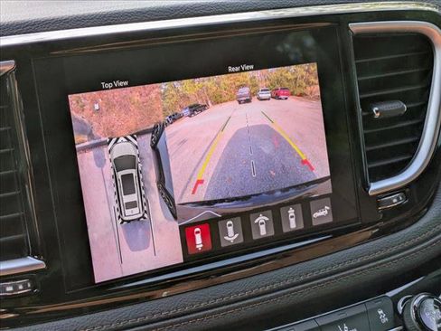 New 2026 Chrysler Pacifica Pinnacle image 15