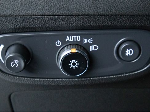 Certified 2023 Buick Encore GX Select FWD image 24