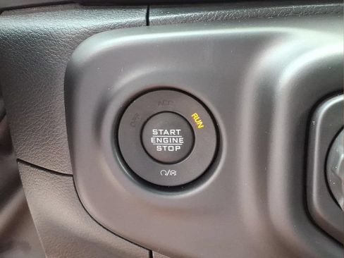 Used 2023 Jeep Wrangler Unlimited Rubicon 4xe w/ Cold Weather Group AWD/4WD image 11