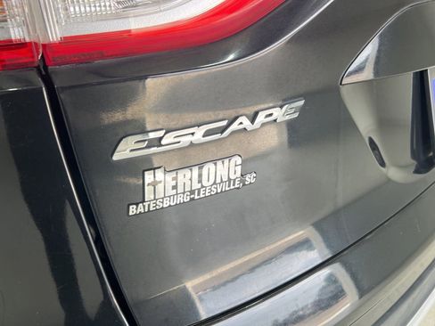 Used 2013 Ford Escape Titanium w/ Parking Technology Pkg FWD image 26