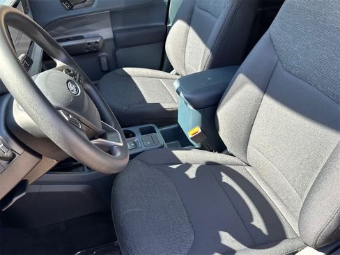 New 2025 Ford Maverick XL image 12