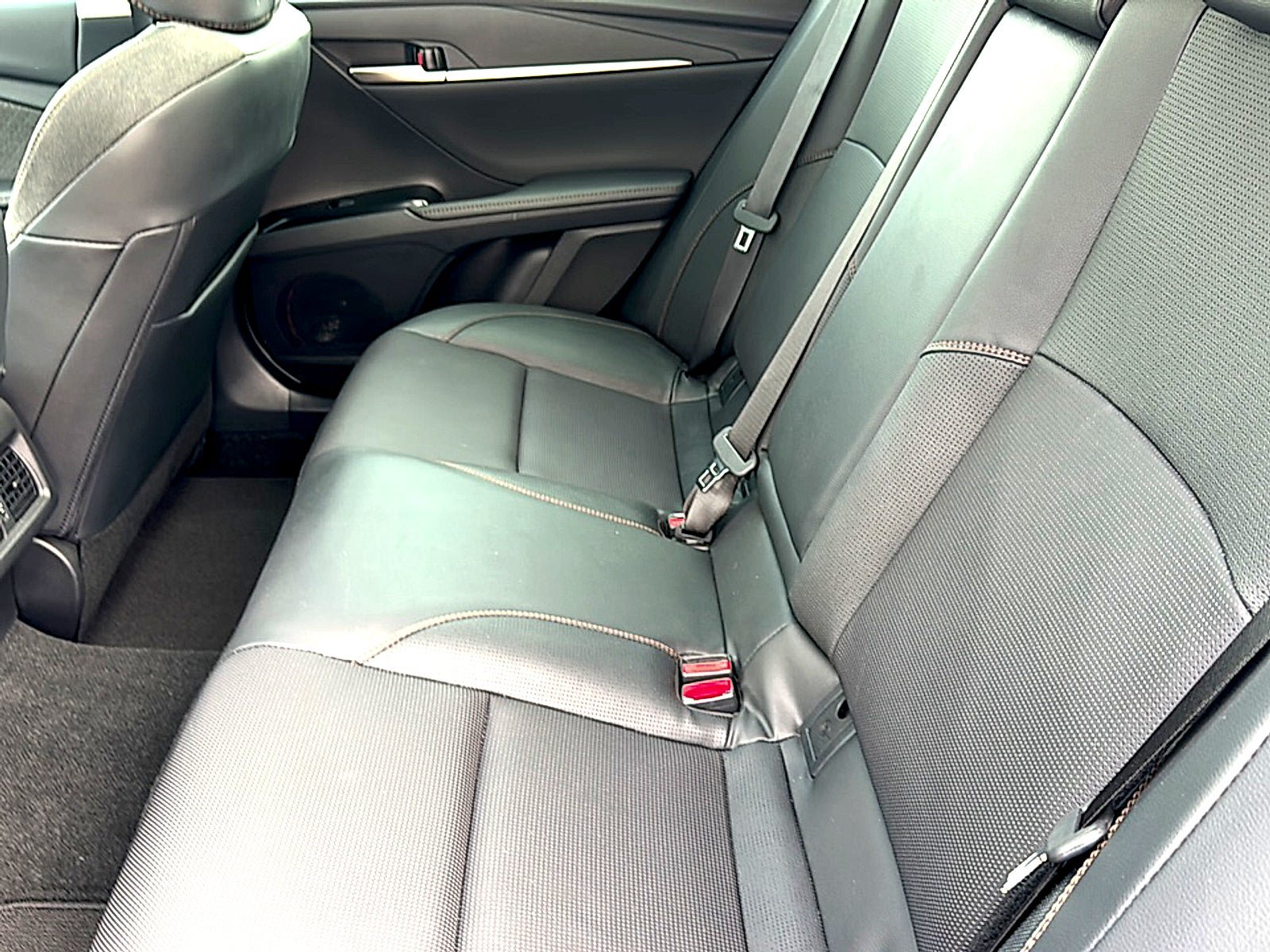 Used 2025 Toyota Camry XLE w/ Premium Package FWD image 18