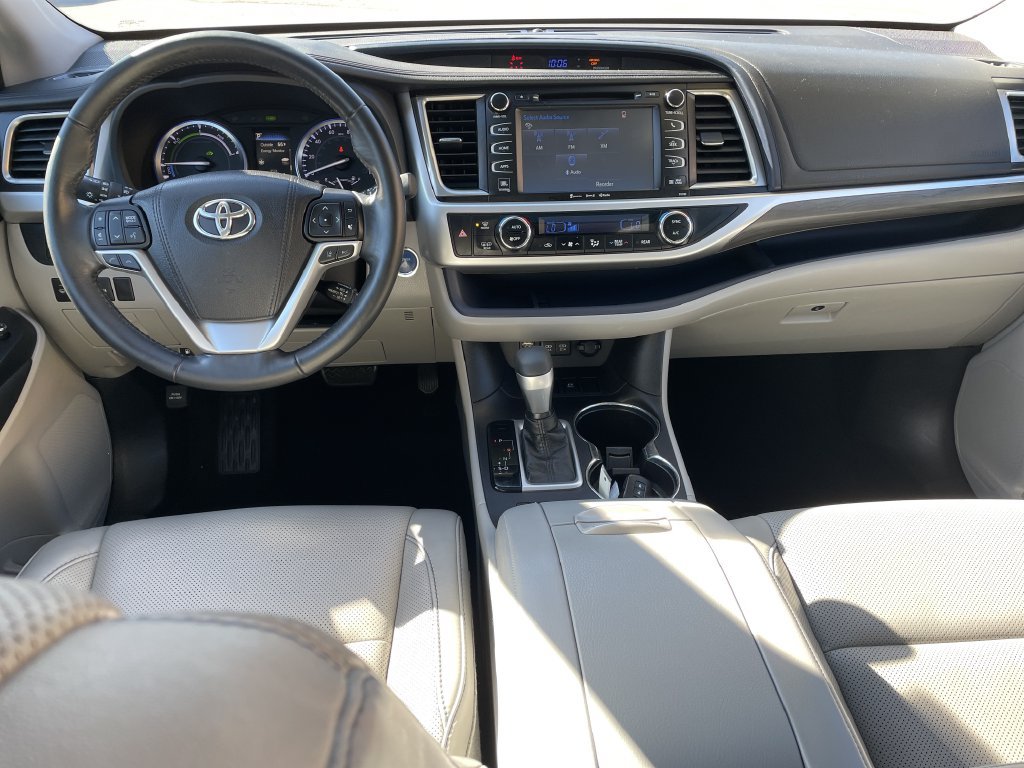 Used 2018 Toyota Highlander Limited AWD/4WD image 15