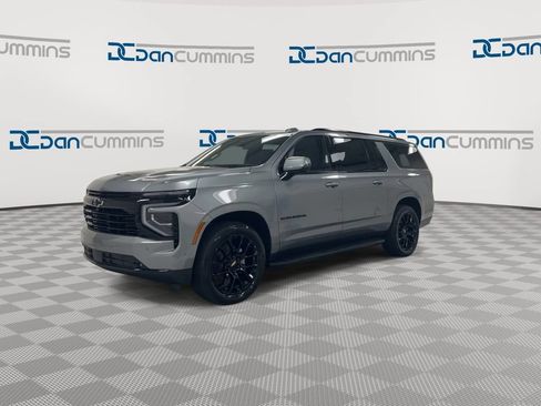 New 2026 Chevrolet Suburban RST w/ RST Capability Package AWD/4WD image 4