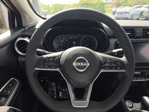 Certified 2025 Nissan Versa SR w/ Trunk Package FWD image 16