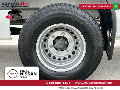 Used 2023 Mercedes-Benz Sprinter 3500 image 14