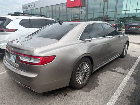 Used 2019 Lincoln Continental Reserve AWD/4WD image 4