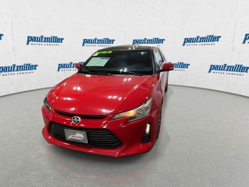 Used 2014 Scion tC FWD image 4