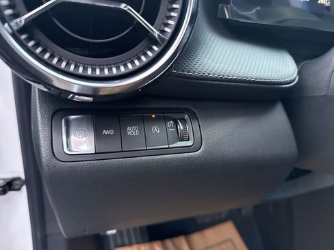 New 2026 Chevrolet Equinox LT image 24