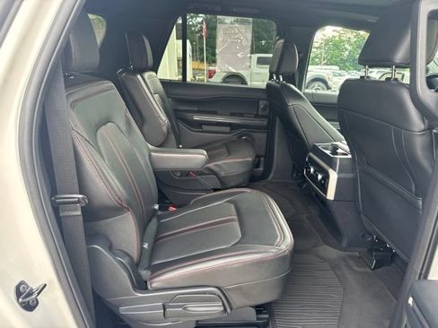 Used 2024 Ford Expedition Max Limited RWD image 17