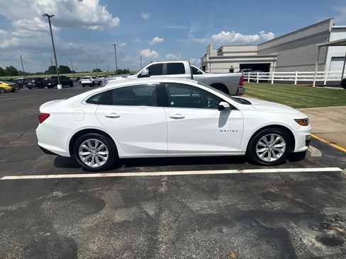 Used 2024 Chevrolet Malibu LT FWD image 2