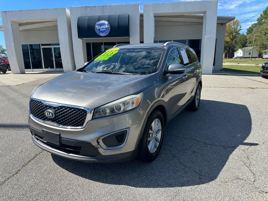 Used 2017 Kia Sorento AWD image 1