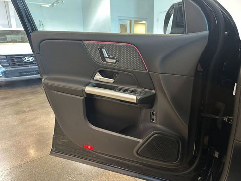 Used 2025 Mercedes-Benz GLA 250 4MATIC image 20