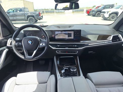 Used 2025 BMW X5 sDrive40i w/ Premium Package RWD image 16