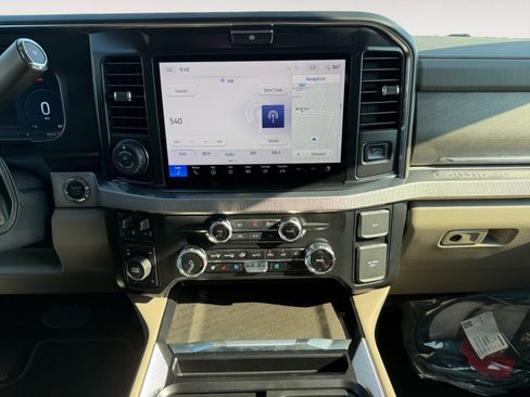 Used 2026 Ford F450 Platinum w/ Platinum Plus Package AWD/4WD image 11