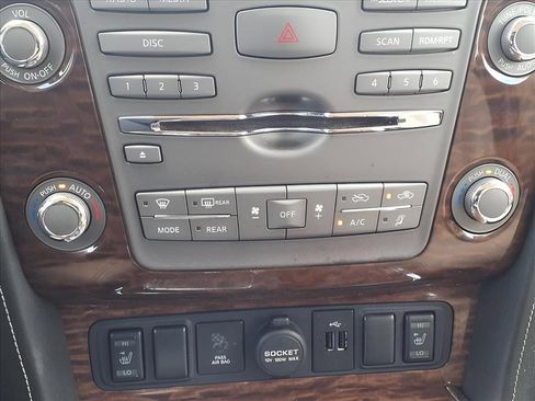 Used 2018 Nissan Armada SL image 19