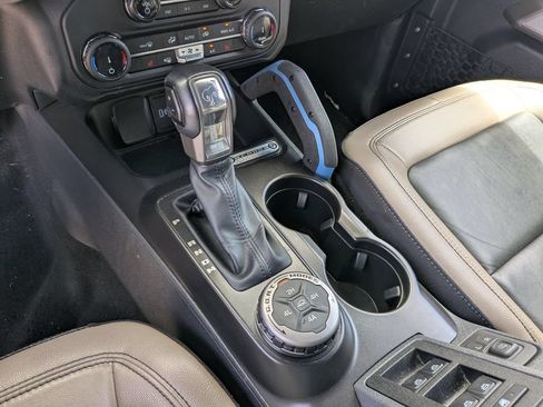 Used 2022 Ford Bronco Wildtrak AWD/4WD image 28