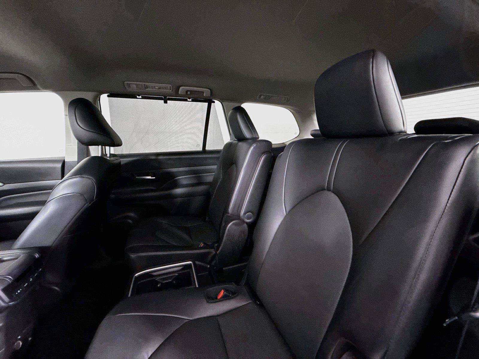 Certified 2025 Toyota Grand Highlander FWD image 28
