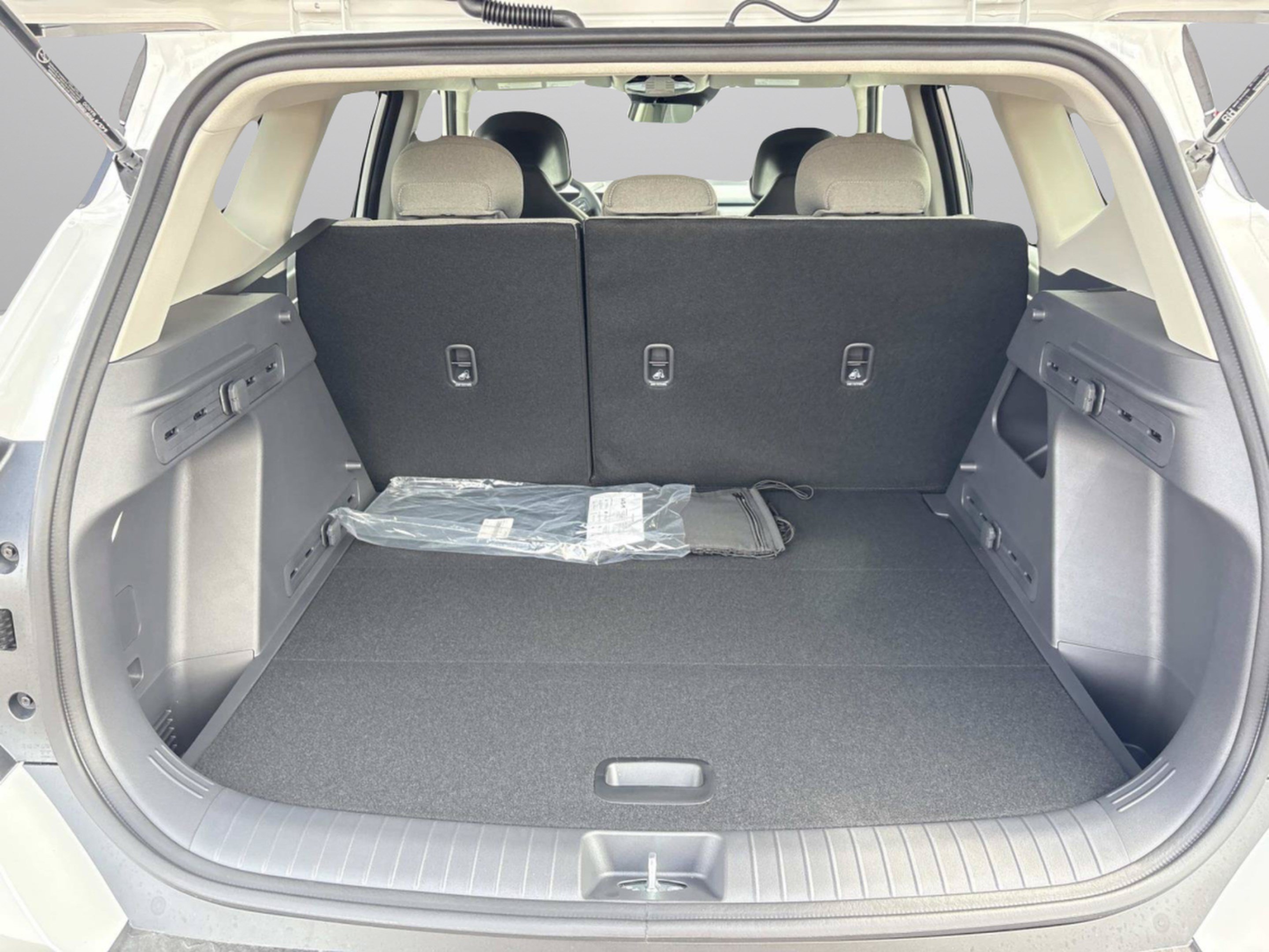 New 2027 Kia Seltos S FWD image 9