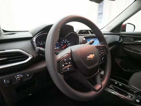Certified 2023 Chevrolet TrailBlazer LT w/ Convenience Package image 8