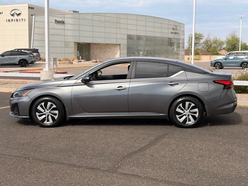 Certified 2023 Nissan Altima 2.5 S FWD image 3